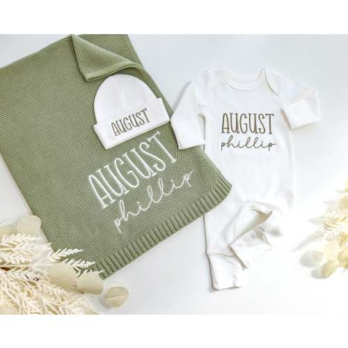 Baby outfit set with Cotton knit blanket