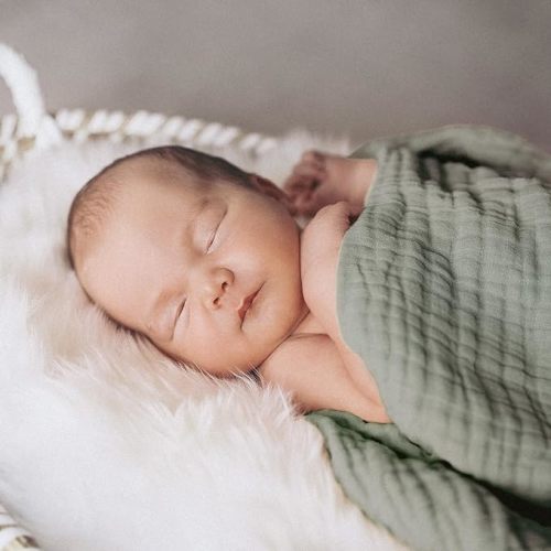 Muslin Swaddle Blankets, Neutral Burp Cloths Receiving Blanket Swaddling for Newborn Boys and Girls, 5 Pack Breathable and Skin-Friendly Swaddle Wrap for Infant Baby (Bright Colors)