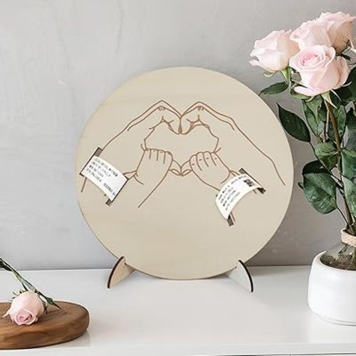 Newborn Baby Announcement Sign, Wooden Engraved Baby Birth Hospital Bracelet Holder Hello World Newborn Announcement Board Welcome Baby Shower Decor (model N)