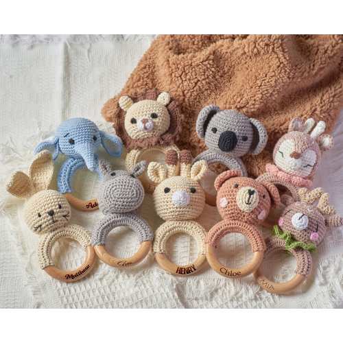 Crochet Toy Rattle for Babies, Personalized Baby Shower Gift, Wooden Rattle Ring for Newborn Gift, Newborn Gift, Gift for Nephew Niece