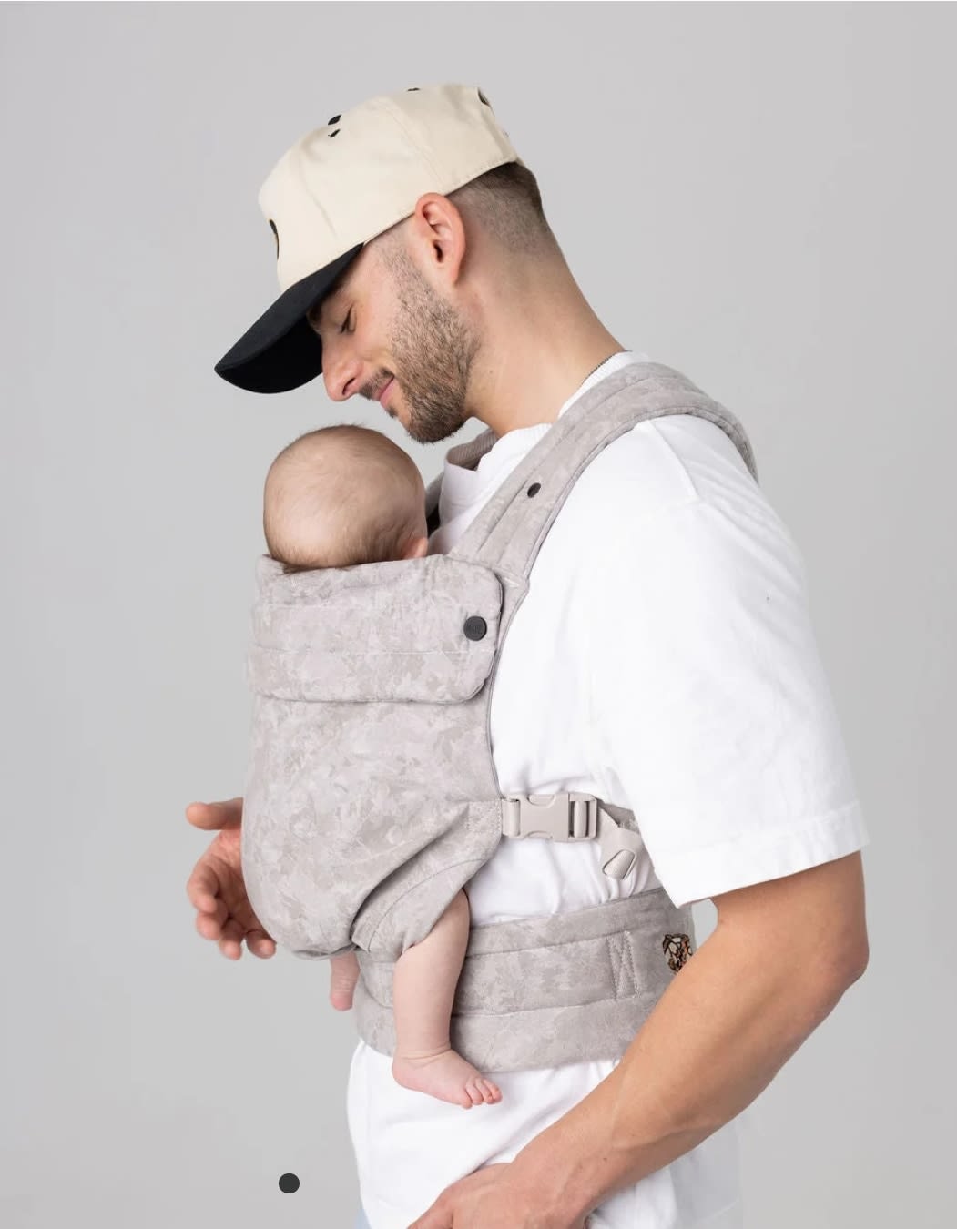The Monarch Baby Carrier - Ashland Camo – Mabē