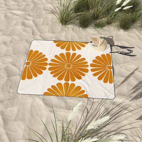 Retro Daisy Picnic Blanket Collection | Patio and Garden Collection – Shop Living Gardens