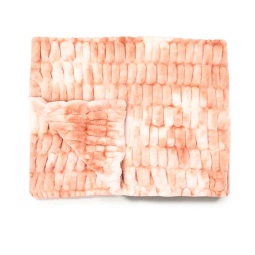 Peaches & Cream – Lola Blankets
