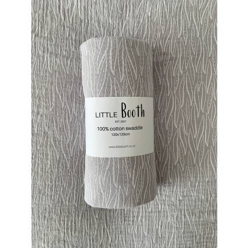 Neutral grey large swaddle blanket for newborn baby, Light grey and white large baby blanket,Neutral large nursing cover,Coming home blanket