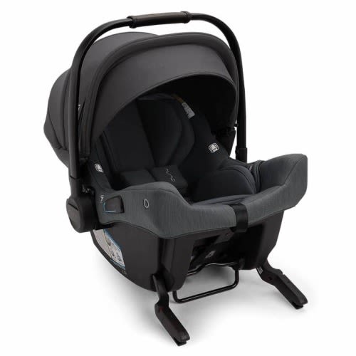 triv™ next + pipa™ urbn travel system