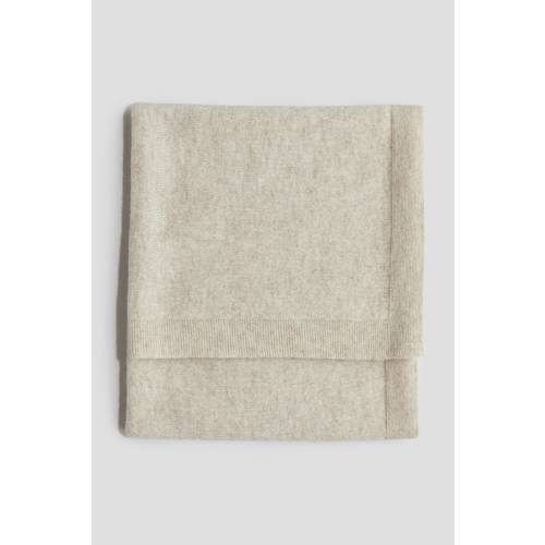 FINE-KNIT CASHMERE BLANKET