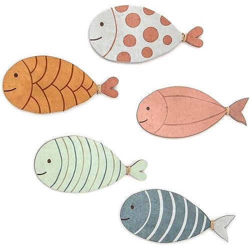 Wooden Fish Wall Decor - 5 Pcs Nautical Beach Coastal Wall Decor, Fish Sculpture for Home, Lake House, Ocean Bathroom, Bedroom, Kids Room, Nursery, Playroom Decor