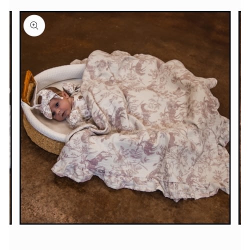 Western Daydream Rose Cotton Muslin Blanket with Scalloped Edges – Cowkid Clothing Company