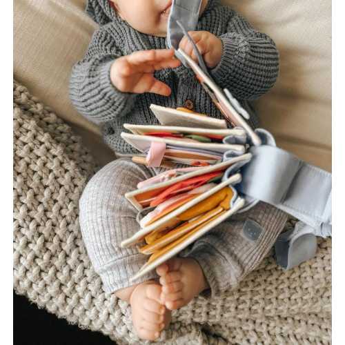 Quiet Busy Book for Babies 6-9-12 months, Soft Felt Book for 1st Year, Perfect for Developing Fine Motor Skills, Christmas baby Gift