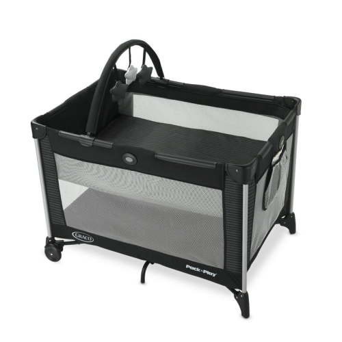 Graco Unisex Pack ‘n Play On the Go Playard with Full-Size Bassinet, Kaden, 21.21 lbs, Compact Fold, Easy Travel