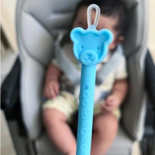 oogiebear: Baby Nose Cleaner & Ear Wax Removal Tool - Safe Booger & Earwax Removal for Newborns, Infants, Toddlers - Dual-Ended - Essential Baby Stuff, Diaper Bag Must-Have, with CASE - 1 Blue booger picker with case