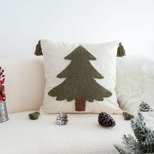 Green Tufted Christmas Tree Throw Pillow Cover, New Year Farmhouse Pillowcase with Tassels, Hand Woven Cushion Sham for Winter Holiday Home Decor, 18x18 inch, 1PCS (Pine Tree)