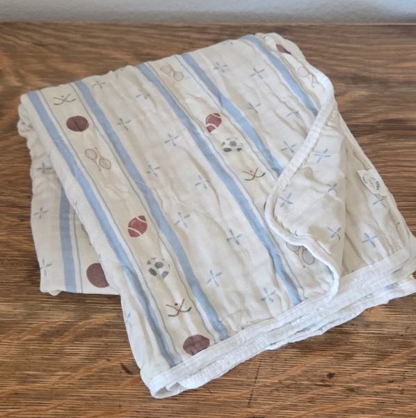 Vintage Sports QUILTED 6 Layer Gauze Blanket
