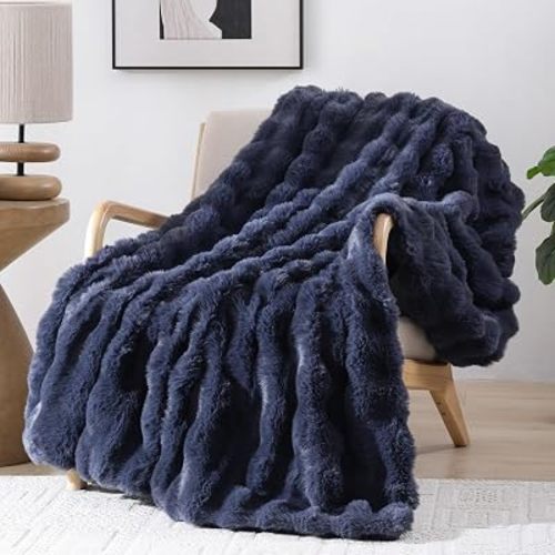 Smoofy Faux Fur Throw Blanket for Couch - Navy Blue Super Soft Cozy Bubble Blanket, Fluffy Plush Fuzzy Throw for Sofa & Bed, Thick Lightweight Warm Blanket, Luxury Aesthetic Gift for Women 50"x60"