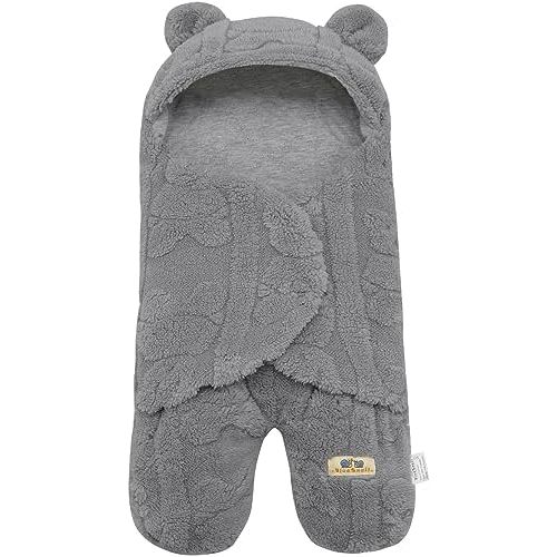 BlueSnail Comfortable Swaddling Blanket,Plush Breathable and Soft Newborn Swaddle Blanket (Light Grey Bear)