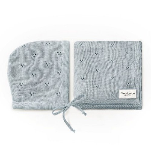 Luxury Organic Cotton Baby Swaddle Receiving Blanket + Hat Gift Set for Newborns and Infant Boys and Girls, Color: Powder blue