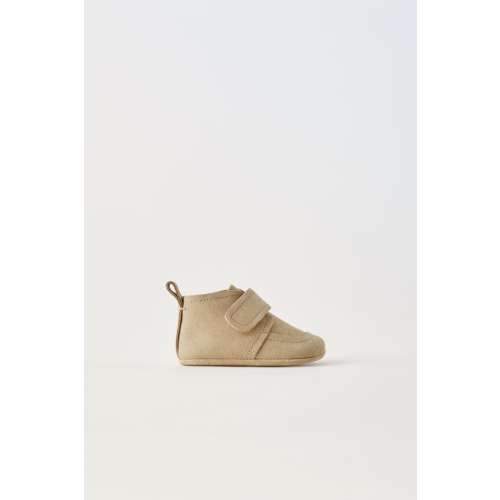 LEATHER CHELSEA BOOTS