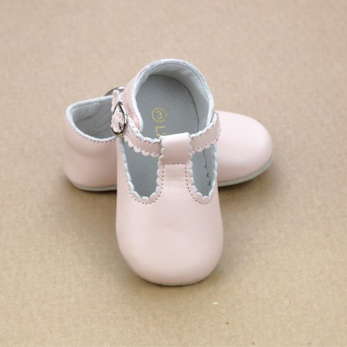 Elodie Infant Girls Scalloped T-Strap Crib Mary Jane – Petit Foot