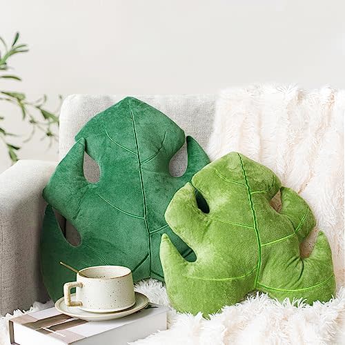 AELS Set of 2 3D Leaves Decorative Throw Pillows, 18"& 14" Monstera Deliciosa Plush Pillow Set for Plant Lovers Garden Lovers, Living Room Bedroom Nursery Decor, Light Green & Dark Green