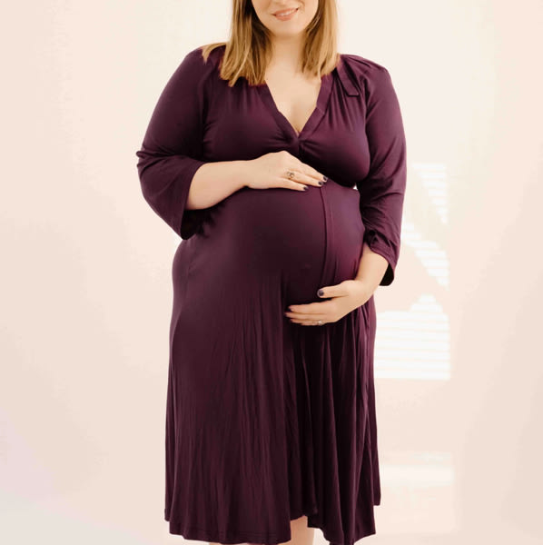 Lila Labor & Postpartum Gown in Plum