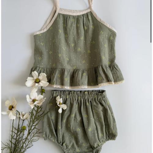 Evelyn Ruffle Set – Three Peas