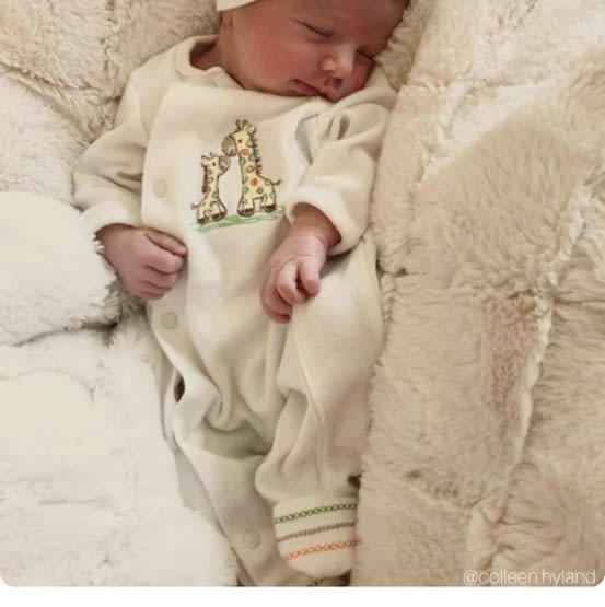 Giraffe Footed One-Piece & Hat