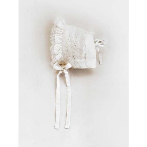 white ribbon bonnet | modish moth