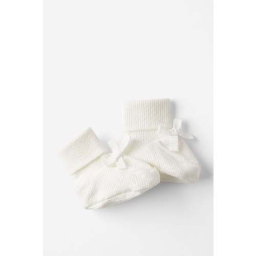 Organic Pointelle Booties