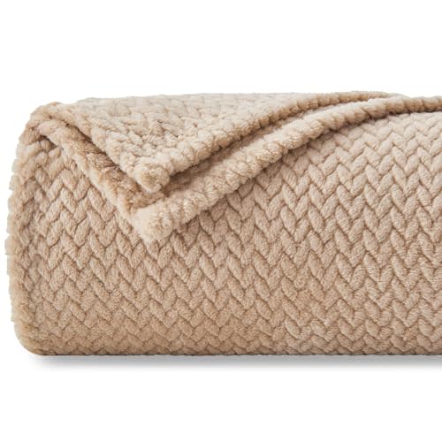 NEWCOSPLAY Super Soft Twin Blanket Brown Premium Silky Flannel Fleece Leaves Pattern Lightweight Bed Blanket All Season Use (Brown, Twin(60"x80"))