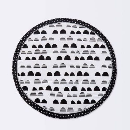 Round Activity Playmat Scallop - Cloud Island™ Black/white