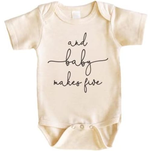 Bump and Beyond Designs Pregnancy Announcement, Baby Makes Five