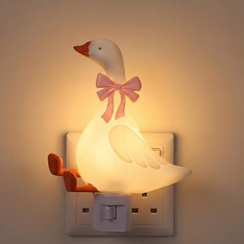 Gerrii Silly Goose Night Light Plug in Pink Bow Decorative LED Night Lights Dusk to DAW Cute Goose Decor for Nursery, Kids Bedroom, Bathroom, Birthday Gift Nightlight