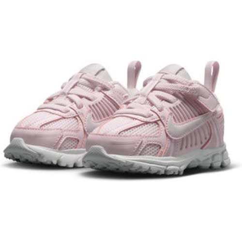 Kids' Vomero 5 Sneaker, 4 M
