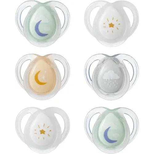 Tommee Tippee Night Time Pacifier, 0-6 Months, Symmetrical Silicone Baglet, BPA-Free Binkies, Glow in The Dark Technology, Blue Pastels, Pack of 6