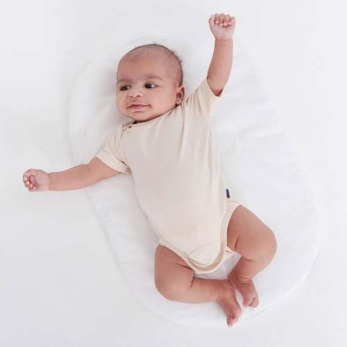 gentle cream CloudStretch™ magnetic bodysuit – Magnetic Me