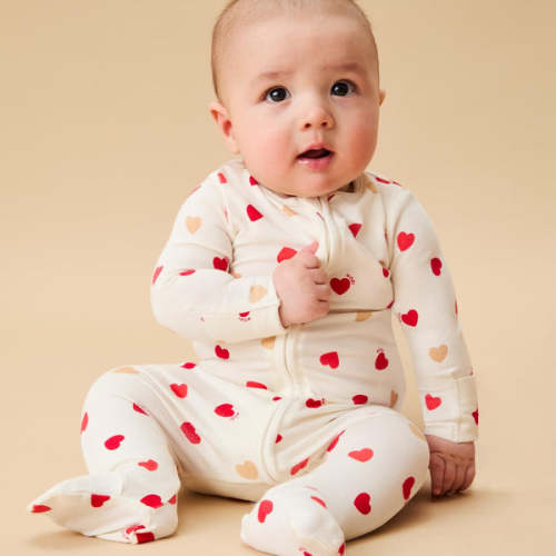 Love Heart Clever Zip Baby Pajamas Hearts & Cream / newborn
