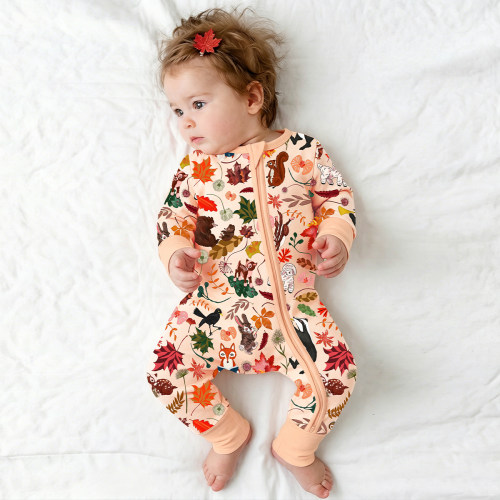 Autumn Woodland Wildlife and Fallen Leaves Peach Bamboo Zipper – MIOZING