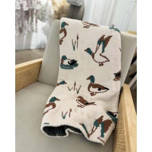 chenille blanket || my duckling