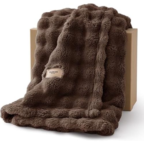 Bedsure 3D Fleece Bubble Blanket for Couch - Brown Throw Blanket for Sofa Bed Room Decor - Luxury Soft Cozy Valentines Day Gifts for Women, Lightweight, All Seasons, Brown, 50"×70"