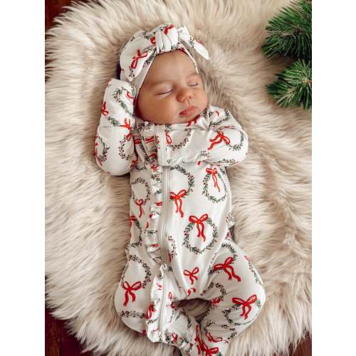 2-Way Ruffle Zip Footie, Wreath