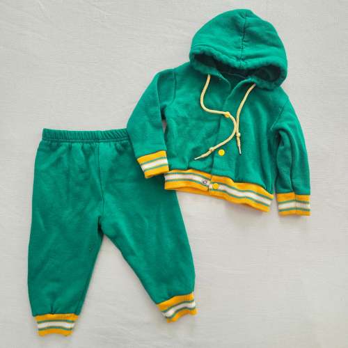Vintage 2-Piece Green/Yellow Sweats Set 9 months