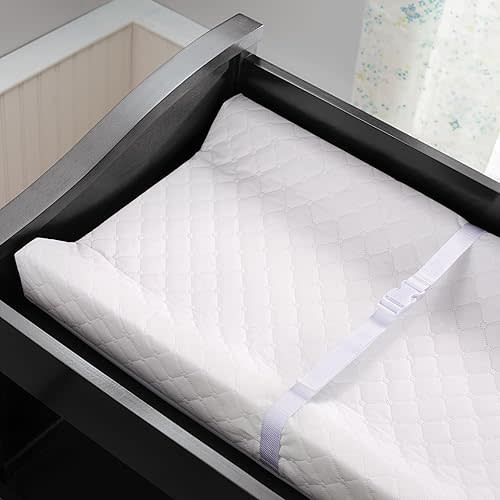 Summer by Ingenuity Contoured Changing Pad – Includes Waterproof Changing Liner and Safety Fastening Strap with Quick-Release Buckle