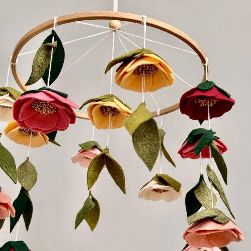 Nature baby mobile with flowers, Floral baby mobile for crib, Baby girl mobile, Baby shower gift, New baby gift, Burgundy camellia mobile