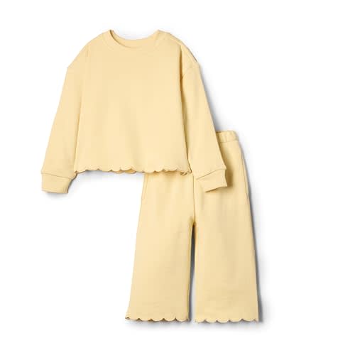 Amazon Essentials x Sofia Grainge Toddlers and Baby Girls' French Terry Pant and Top Set