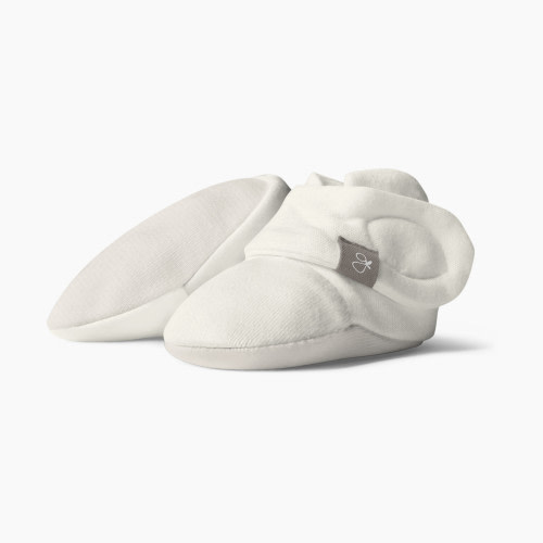 Goumi Kids Organic Stay-On Baby Booties - Cloud, 0-3 Months.