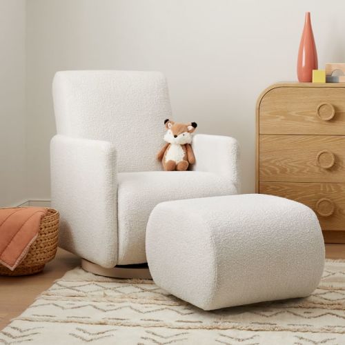 Mia Ottoman