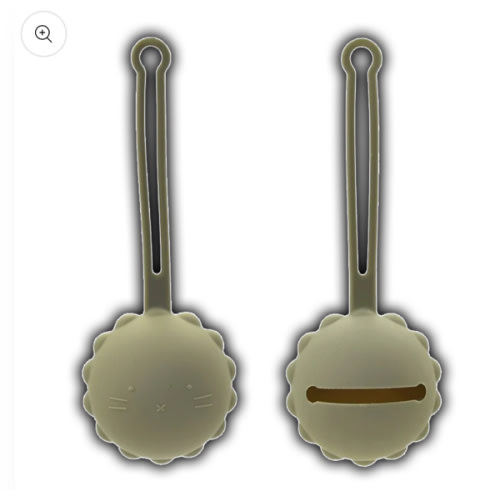 The Pacii Holder