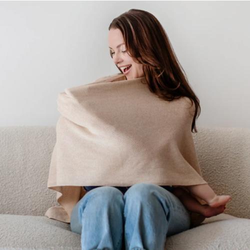 Nestling Baby™ Nursing Cover- beige
