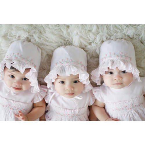 Feltman Brothers - Girls Rose Garden Smocked Bonnet – The Velveteen Rabbit