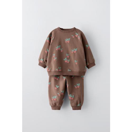 PRINTED SWEATSHIRT AND PANTS PACK